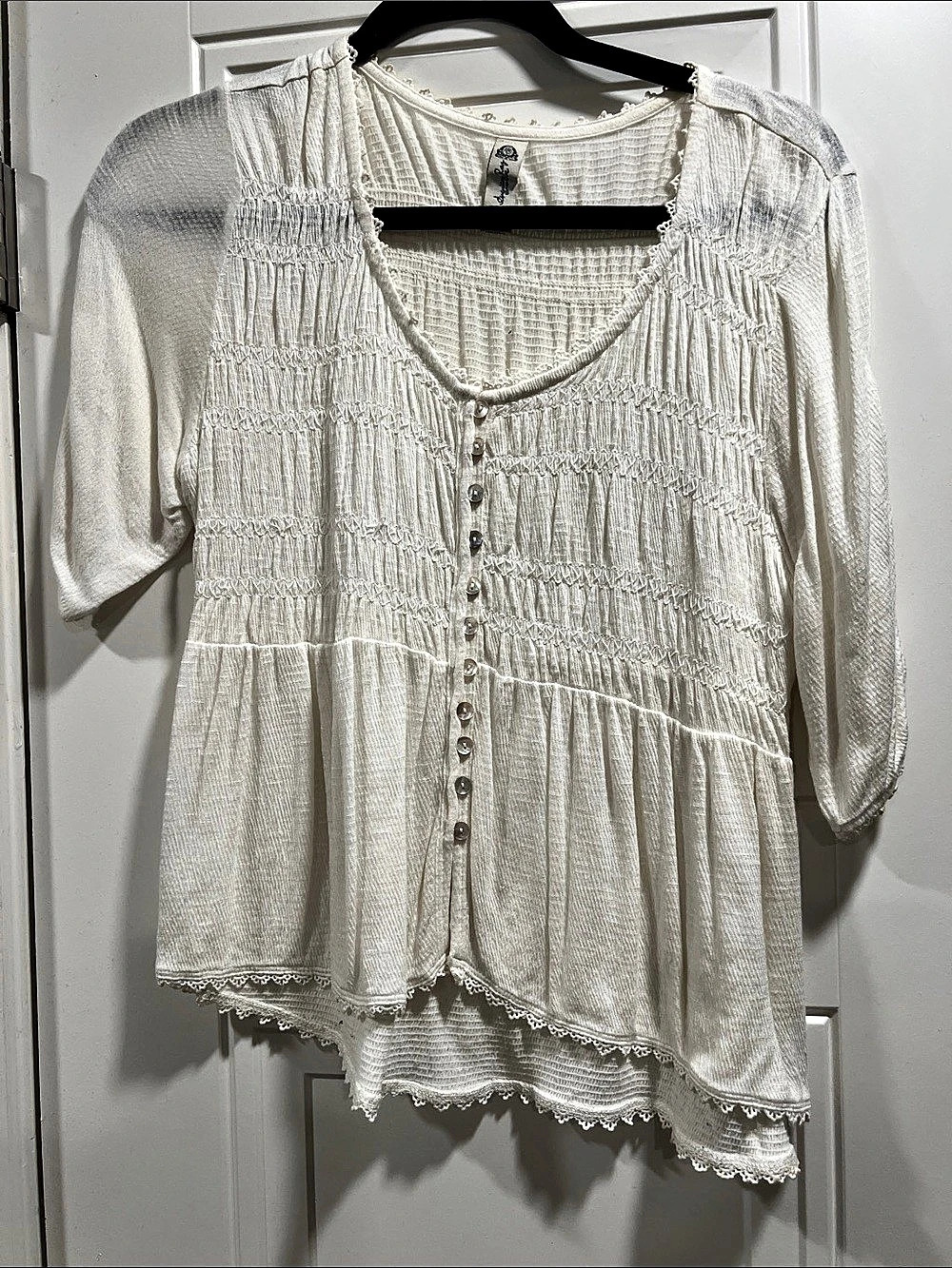 Textured Button Front Tunic in Size Small
